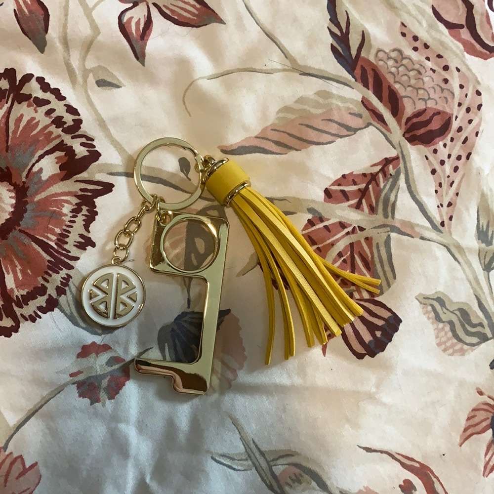 Brand New Don’t Touch That! Pieces of Me keychain